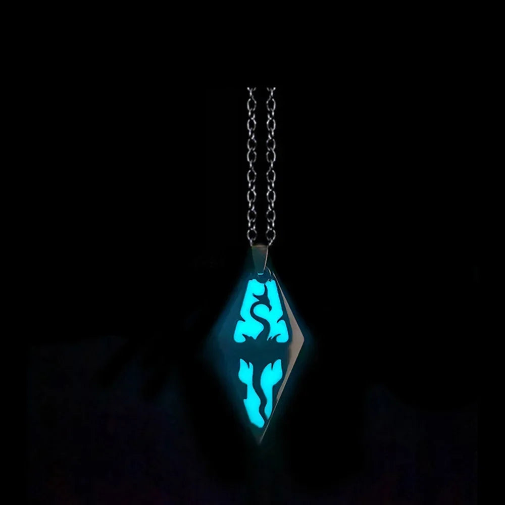 Glowing Luminous Dragon Pendant Necklace – Stainless Steel Glow-in-the-Dark Collar for Halloween & Gifts - Image 6